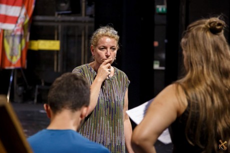 Átölel a múlt – a gyökerek nem lekötnek, hanem stabilan tartanak