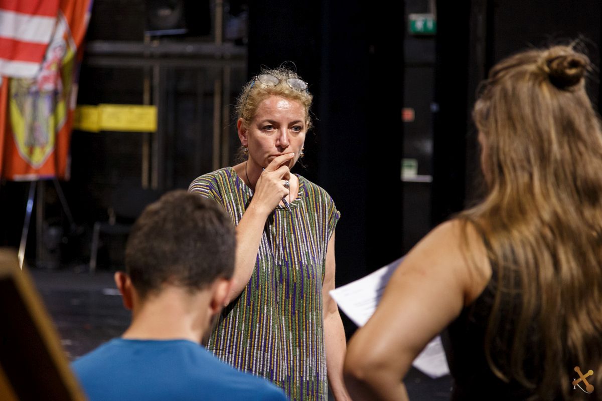 Átölel a múlt – a gyökerek nem lekötnek, hanem stabilan tartanak