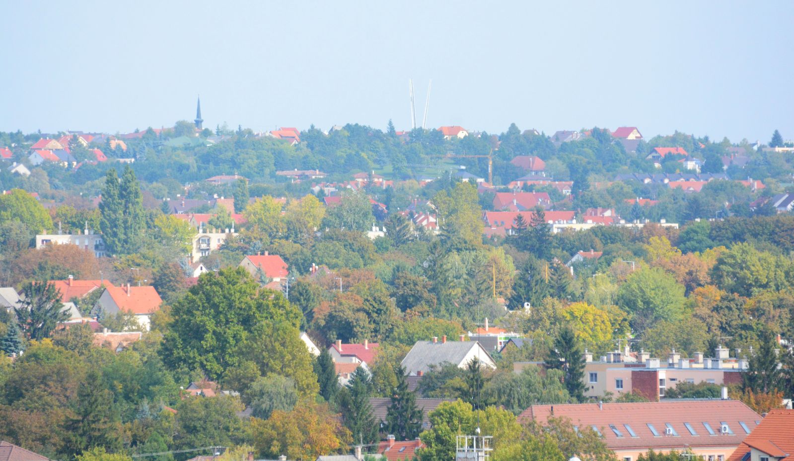 Fogadóórát tart minden hétfőn 16:30-tól Östör Annamária önkormányzati képviselő