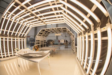 Aston Martin, Ferrari és Alfa Romeo motorháztetők is készülnek Fehérváron