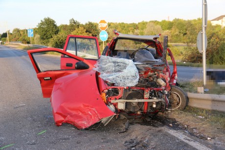 Halálos baleset volt az elkerülőn a Móri útnál - öt autó ütközött össze, hatan megsérültek