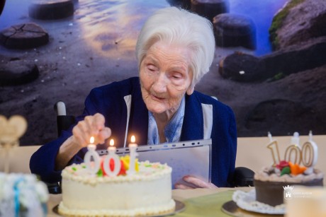 Minden apró dolognak lehet örülni - Pöröntő Jánosné Fehérvár legfiatalabb 100 évese