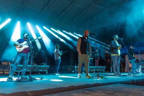 Ingyenes Punnany Massif-koncerttel búcsúzott a szezontól Székesfehérvár