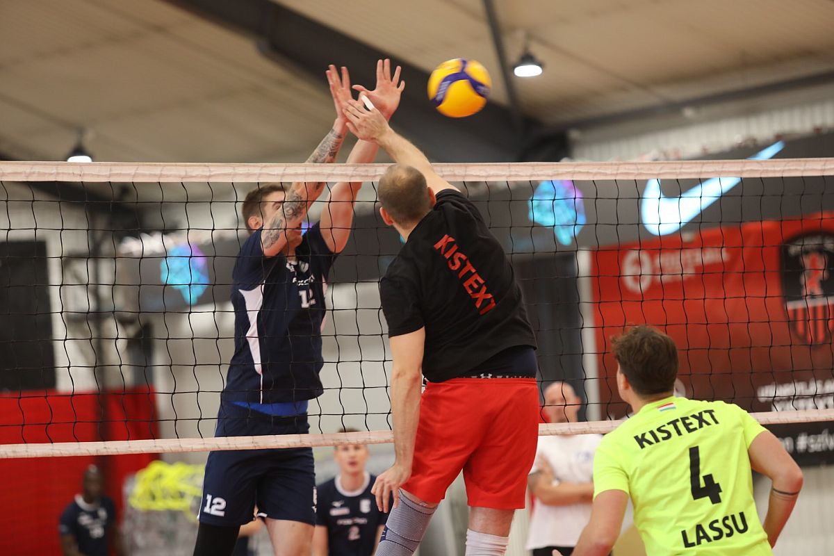 MÁV Előre-Foxconn - kemény felkészülési meccseket játszottak