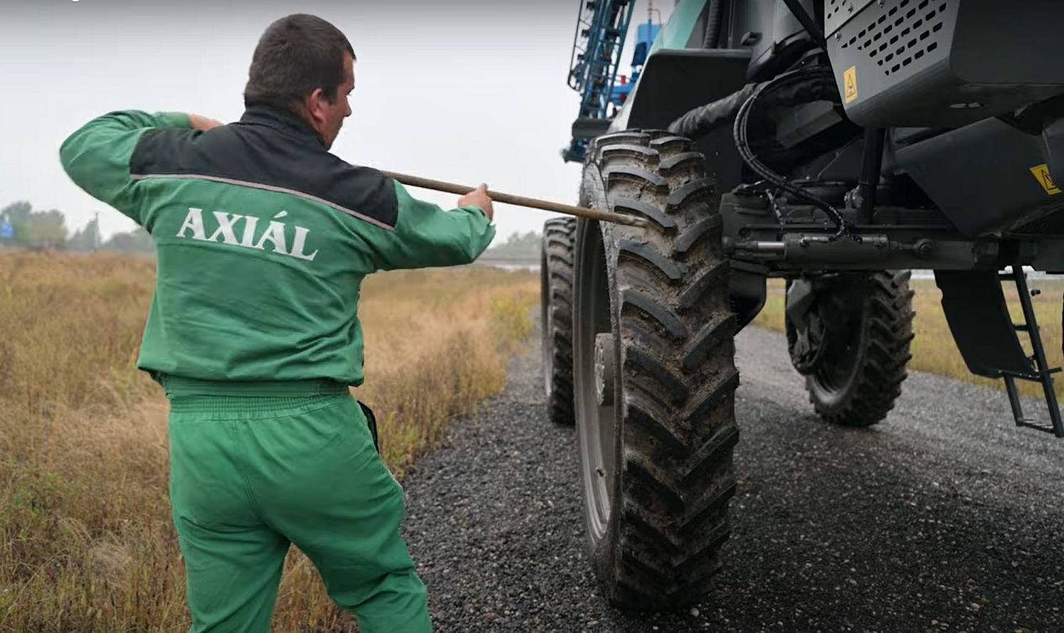 Tiszta kerék rendes gazda - a biztonságos közlekedést veszélyezteti a sáros burkolat
