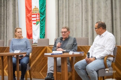 A Budai úti Könyvtárban mutatják be szerdán Fehérvár Sportkönyvét