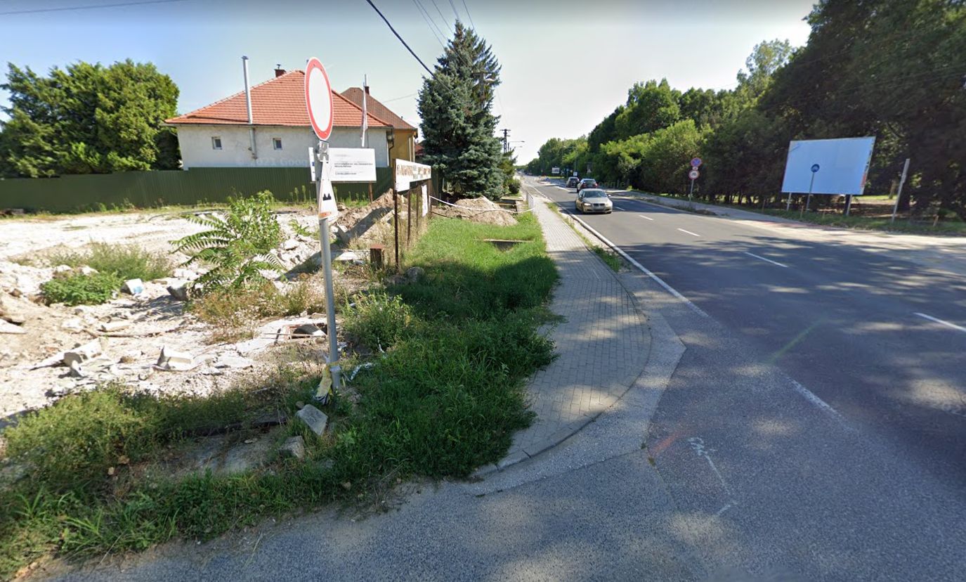 Sávszűkítés és lezárt járdaszakasz október 22-ig a déli összekötő út építése miatt