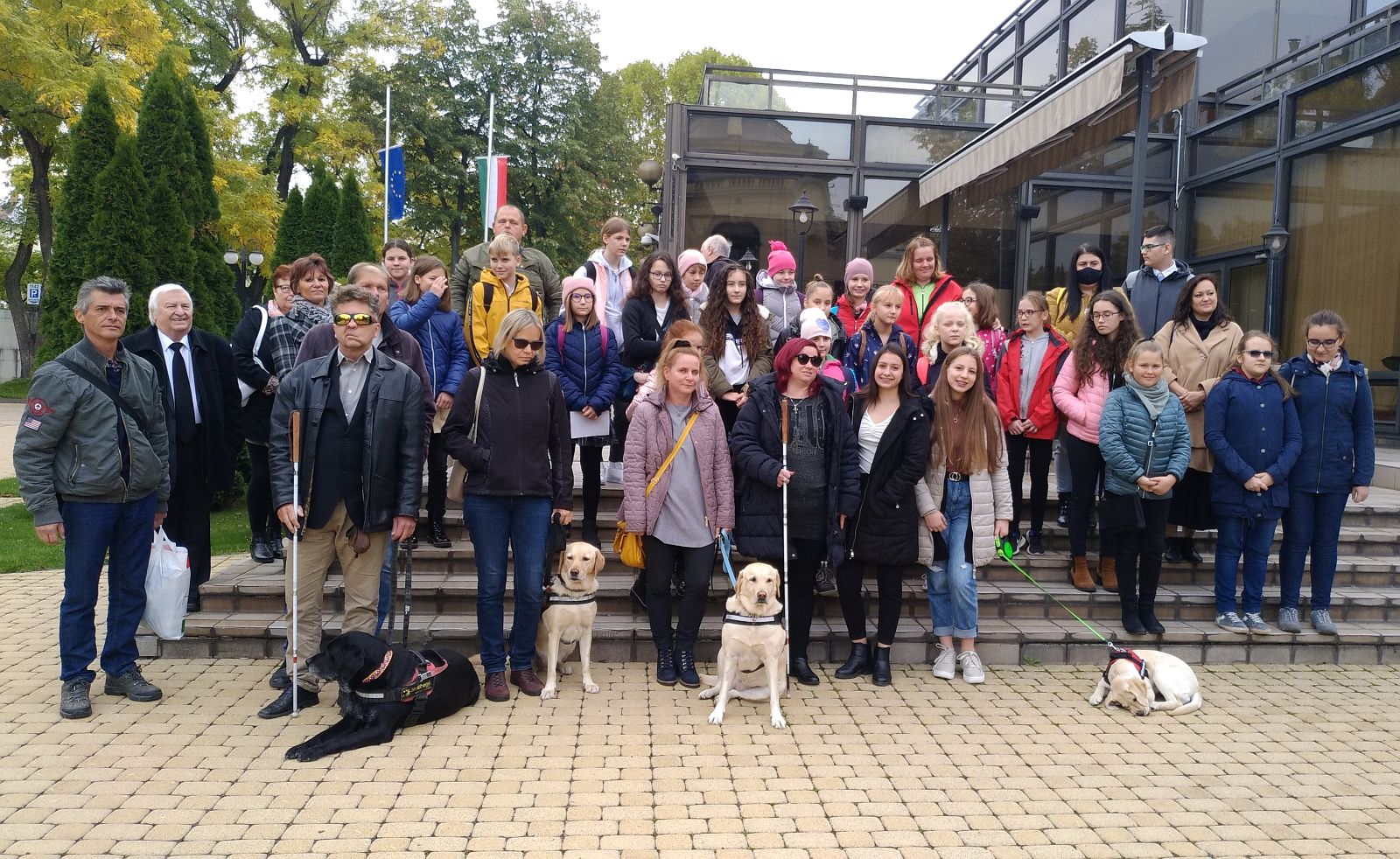 Kiválóan rajzoló megyei gyerekek nagy napja Budapesten a Stefánia Palotában
