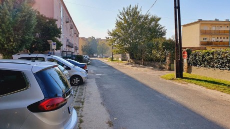 Az Erkel Ferenc utcában kezdődik a Béke tér belső útjainak felújítása