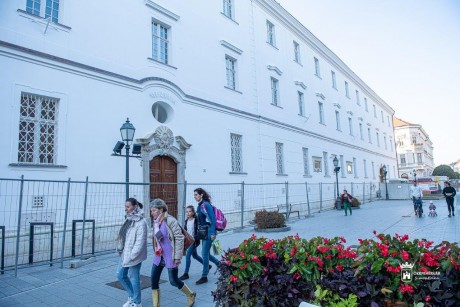 Befejeződött a felújítás a múzeum Rendházépületében - készül az új közösségi és fogadótér is