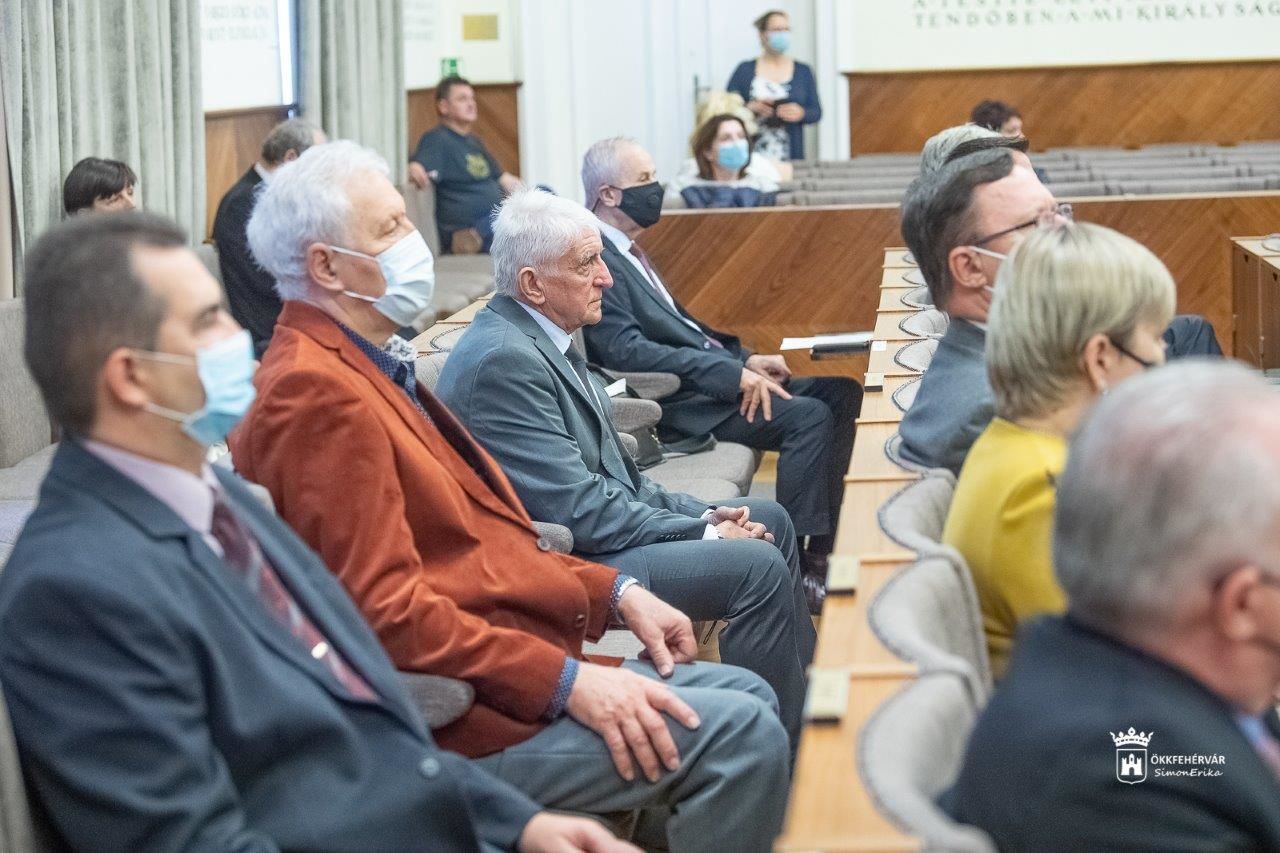 Konferencia volt Székesfehérváron, a hazafias és honvédelmi nevelés tapasztalatairól