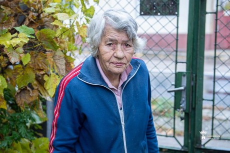A 90 éves Szabó Imrénét köszöntötték a Vezér utcákban