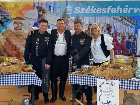 Vargánya és füstöltsajt a kolbászban - Székesfehérvári csapat sikere a Csabai Kolbászfesztiválon