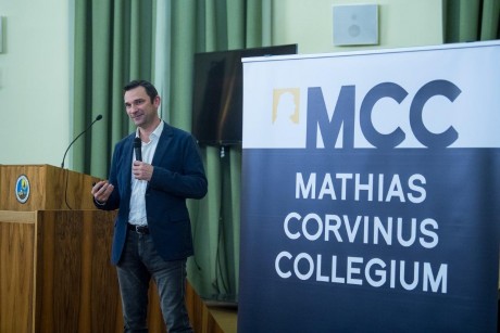 Vállalati gerillák és a változás ereje - Dr. Porkoláb Imre tartott izgalmas előadást Fehérváron