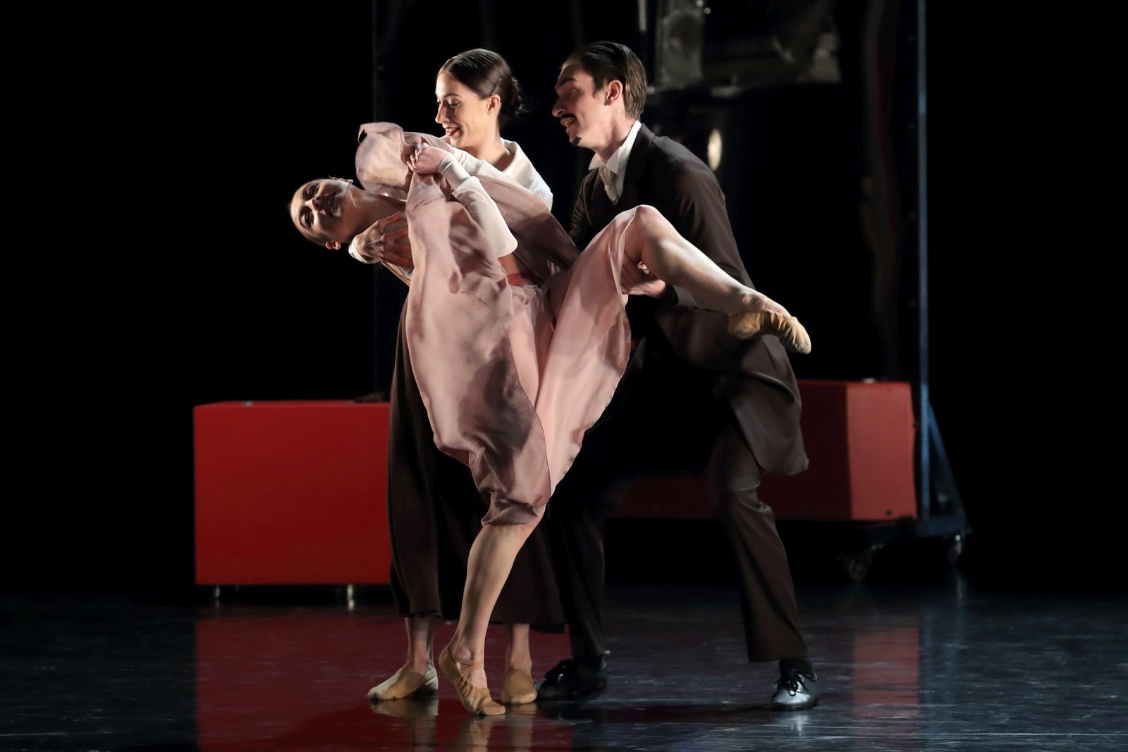 Táncdrámával ünnepelték a közművelődési szakembereket a Vörösmarty Színházban