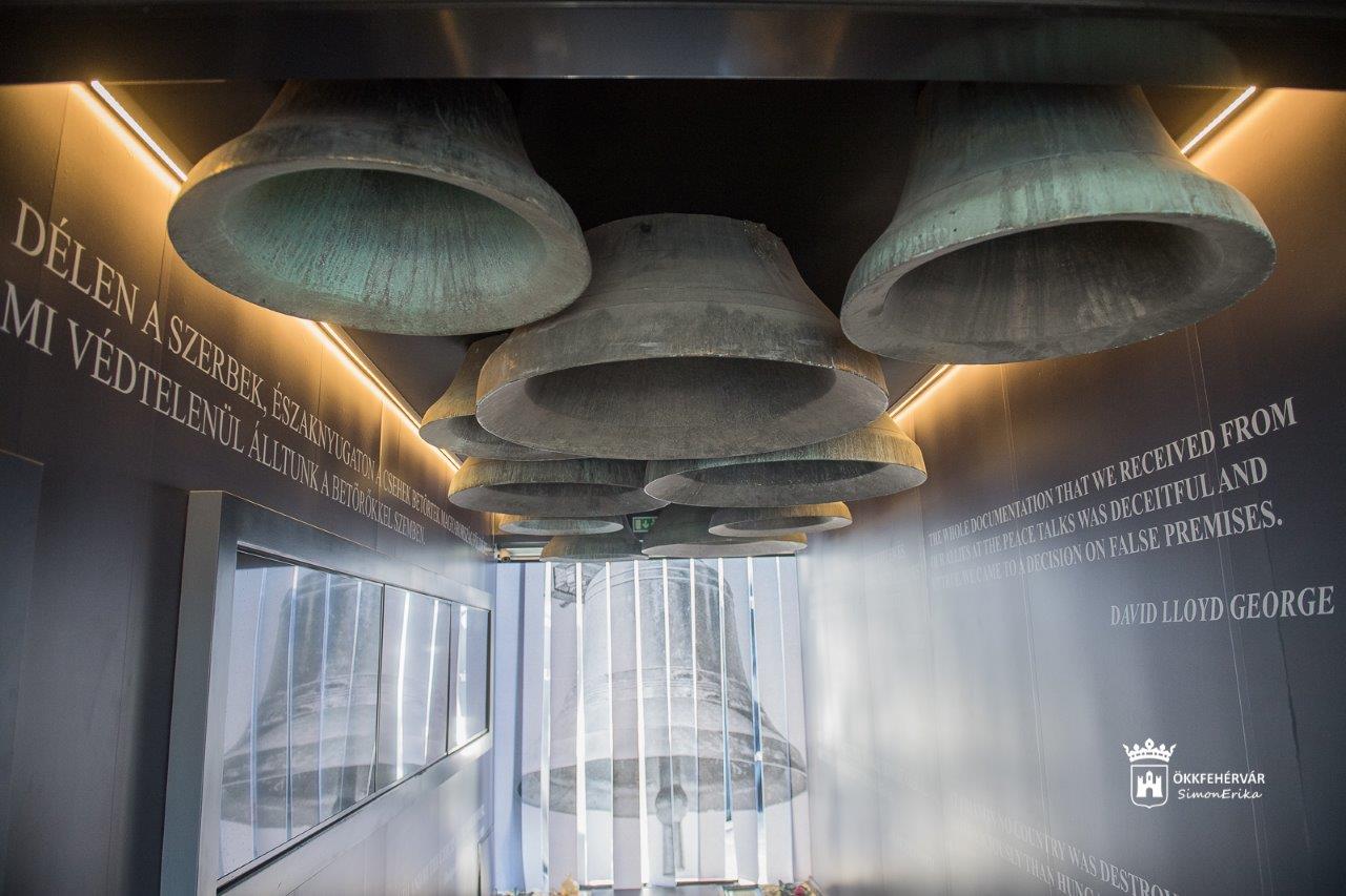 Péntekig még Székesfehérváron látogatható a Trianon 100 vándorkiállítás