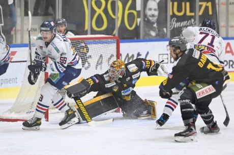 Jégkorong: nem várt súlyos vereség az ICE HL-ben