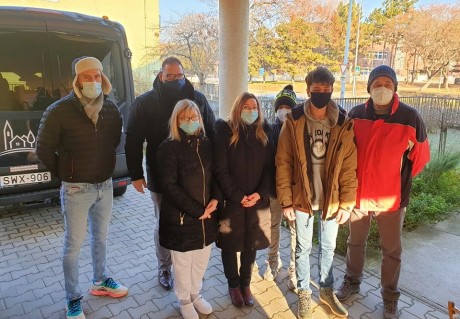 A Frim Jakab otthon dolgozóinak vitt karácsonyi ajándékot a Honvéd Szondi SE