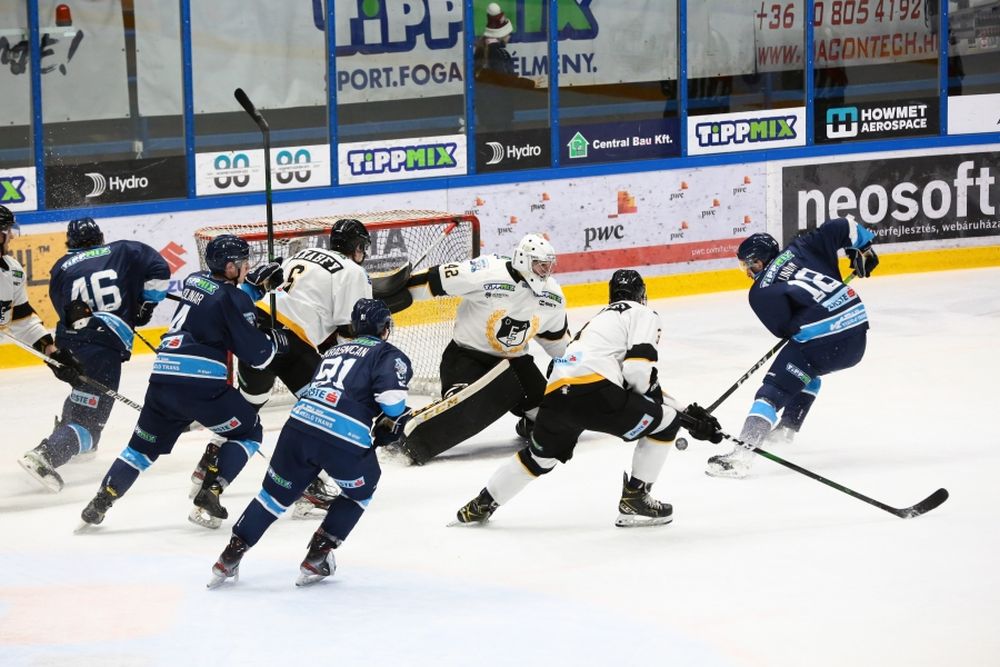 Jégkorong: ezúttal nem tudták a Titánok meglepni a debrecenieket