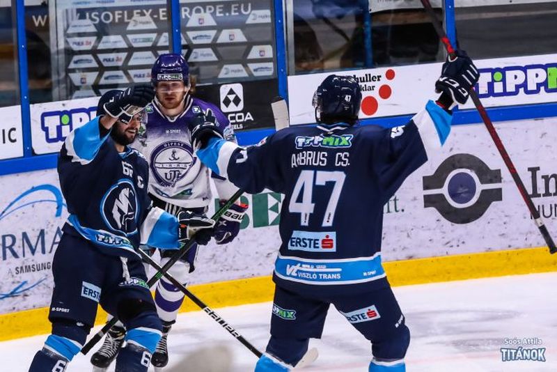 Jégkorong: hatalmas meglepetés, a Titánok csapata legyőzte a listavezetőt!