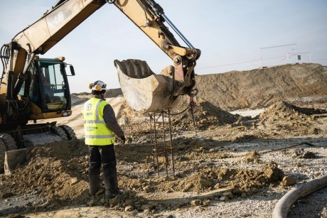 Földszállítás idejére kérik a lakosság türelmét - ütemezetten halad az Alba Aréna kivitelezése