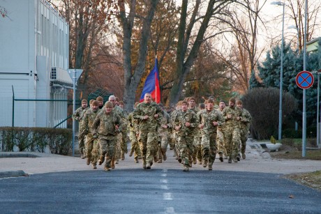 Helyőrségi futással indította a vezetői ankétot a Magyar Honvédség Parancsnoka