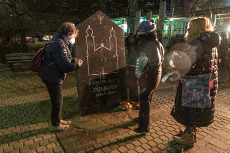 Nem szabad engedni a feledés csábításának!– a 80 éve történt Wannseei konferenciára emlékeztek