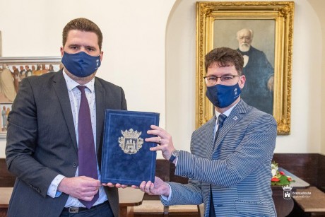 Kihívásokkal teli évben is stabil gazdálkodással számol az idei költségvetés Székesfehérváron