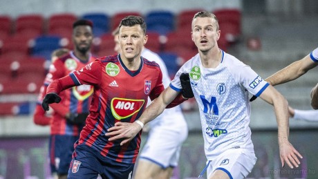 Hétvégi sport: labdarúgás, kosár- és kézilabda, jégkorong