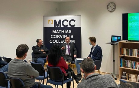 Ahol a politikát köbméterben mérik - az európai energiaválságról volt szó a fehérvári MCC-ben