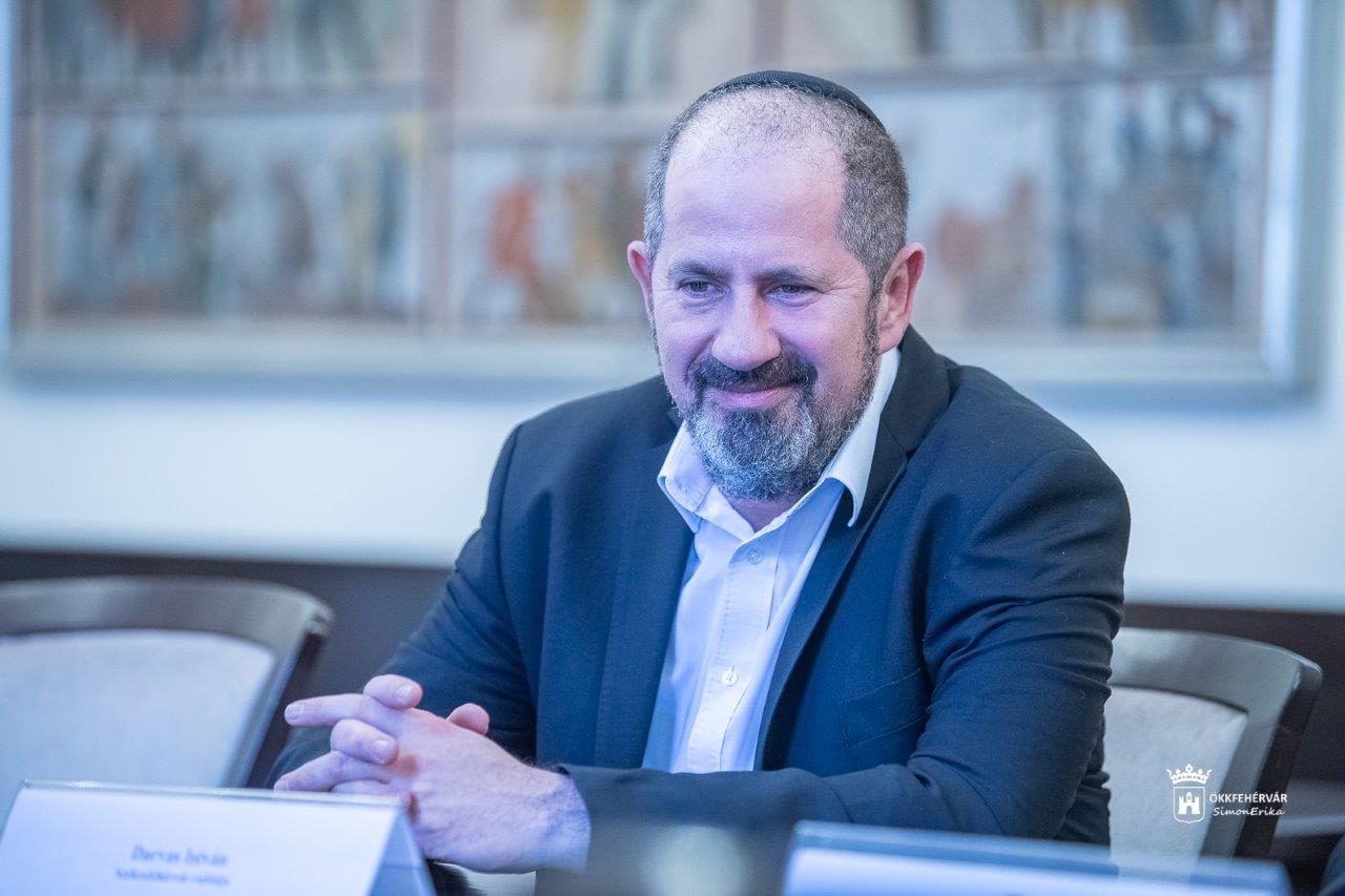 A rabbi feladata, hogy tanítson! – bemutatták Székesfehérvár új rabbiját