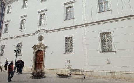 Célegyenesben a múzeum épületének felújítása - elbontották a kordonokat