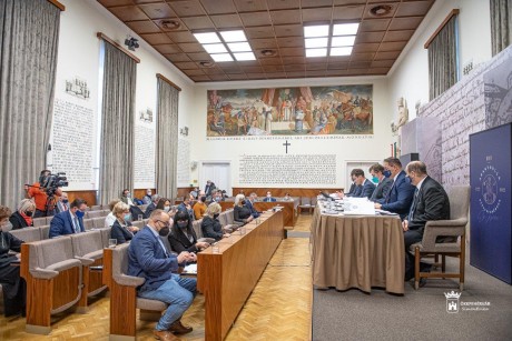 Iskolafelújításokról és a gyerekek biztonságának növeléséről is döntött a közgyűlés