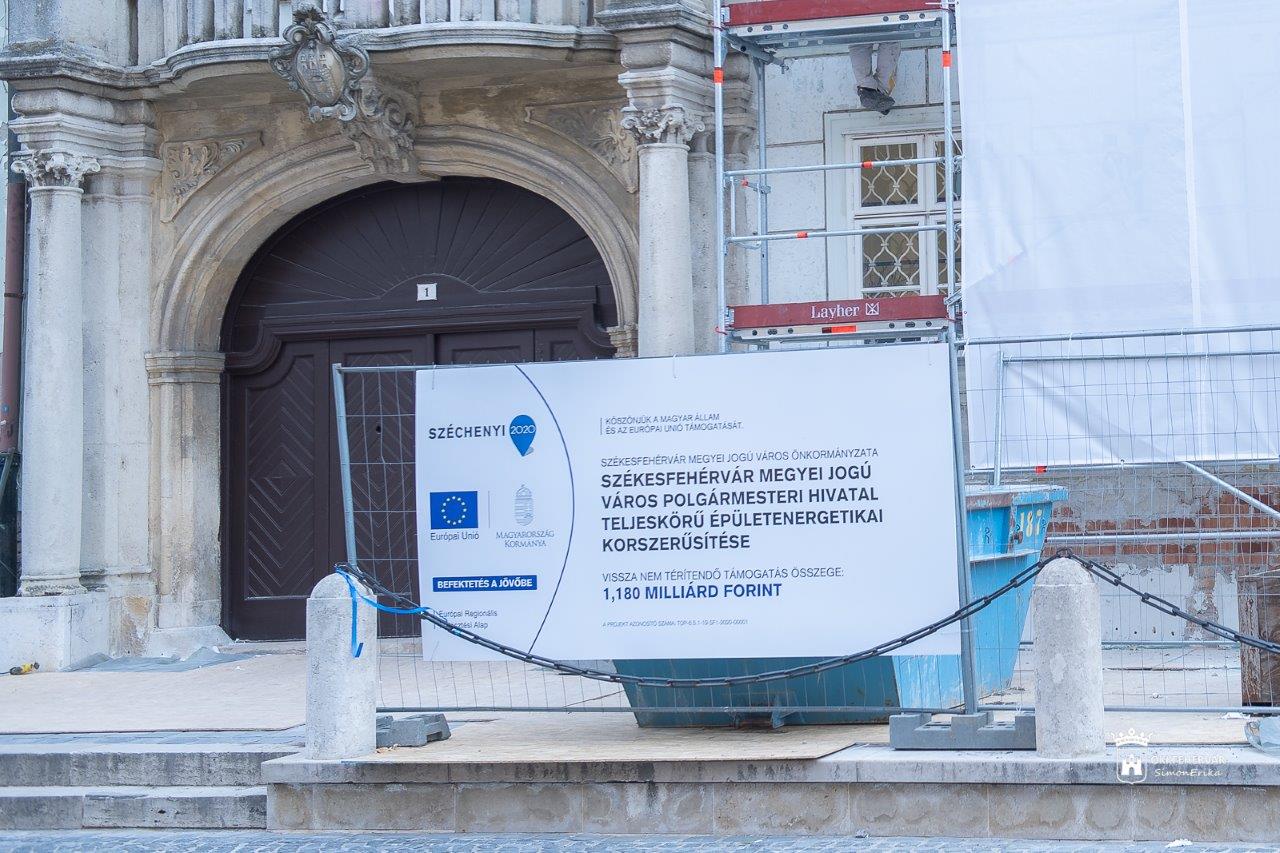 Év végére elkészül a Városháza felújítása és energetikai korszerűsítése