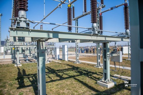 Megduplázta a város déli részének áramellátását biztosító alállomások kapacitását az E.ON