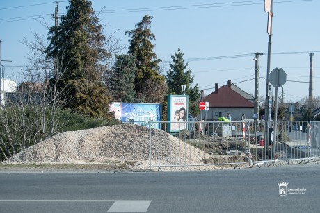 Négy új gyalogos-átkelőhely épül Felsővárosban és Sóstón