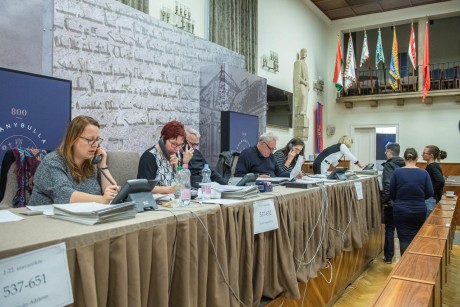 Országos átlagot meghaladó részvétel volt Fehérváron és Fejér megyében is
