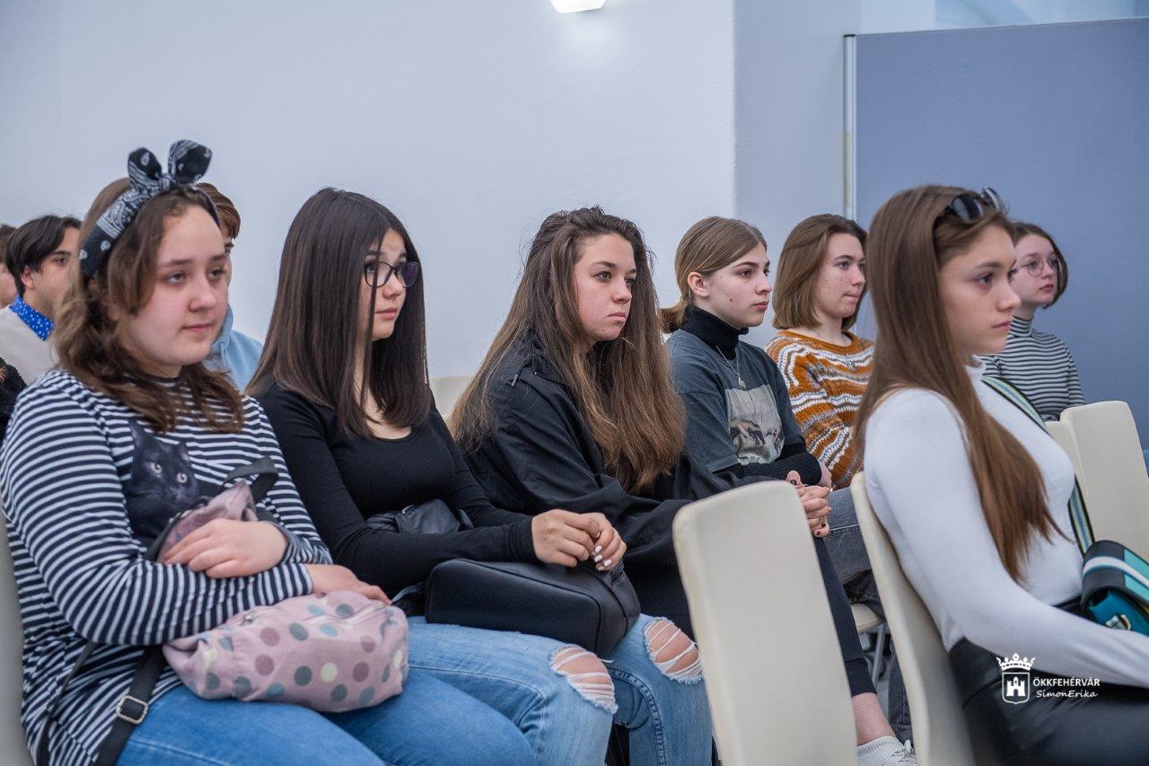 Szakmai napot tartott a jubiláló Székesfehérvári Diáktanács