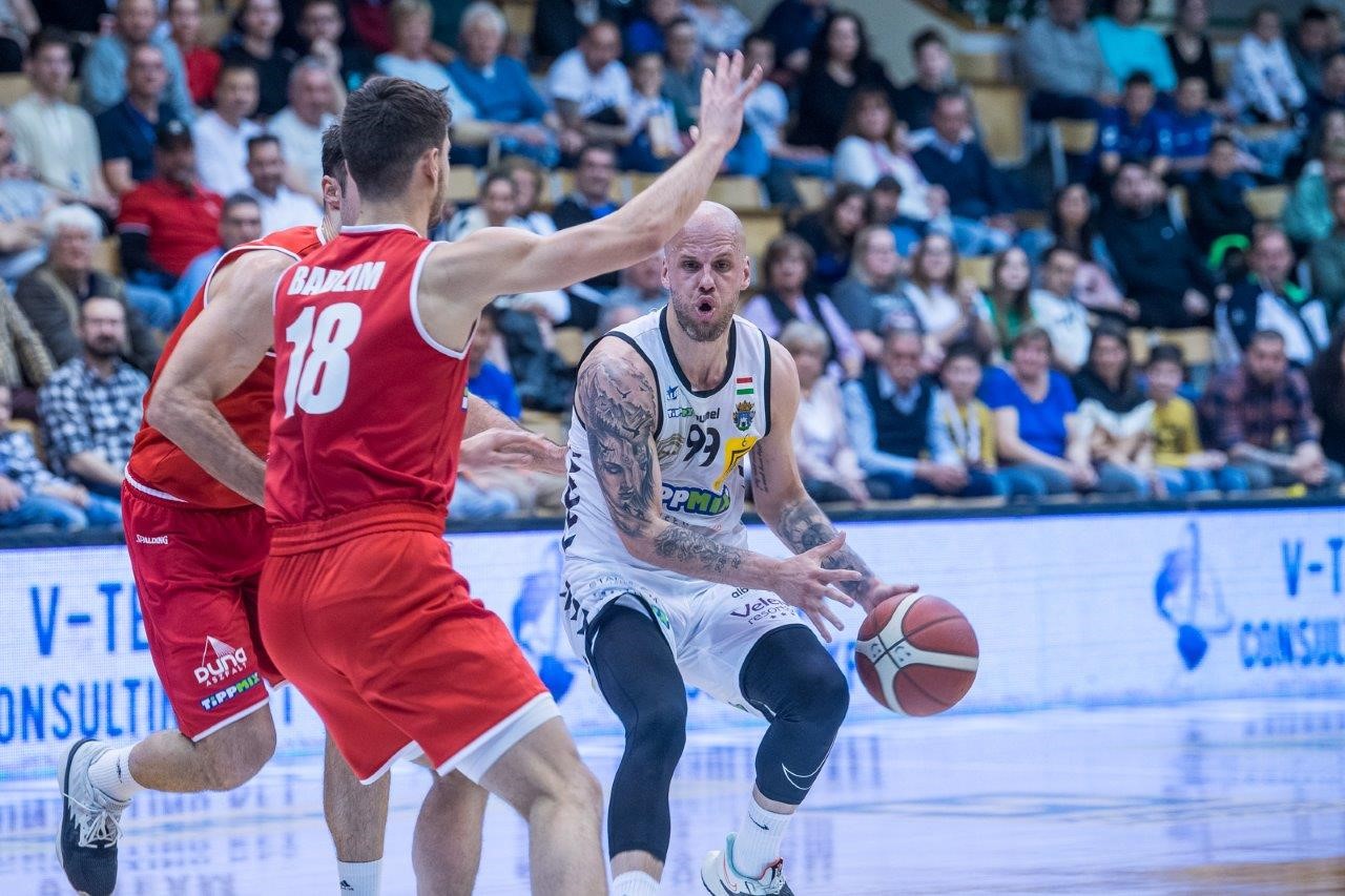 Kosárlabda - Magabiztos Alba Fehérvár siker  a Szolnok ellen