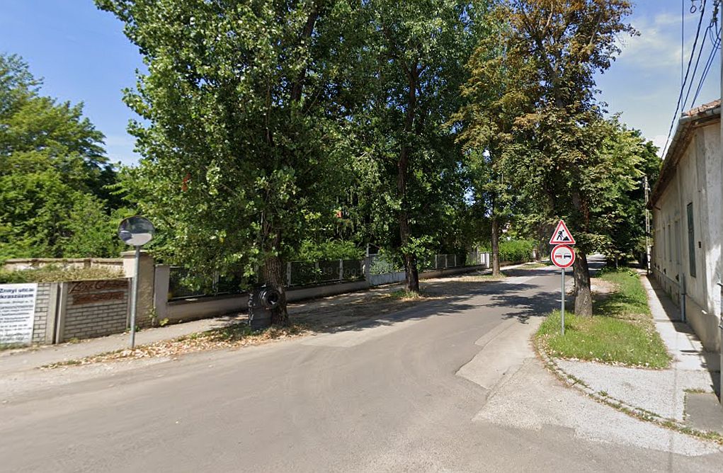 Szennyvízcsatorna-felújítás a Zrínyi utca Bem utca és Budai út közötti szakaszán