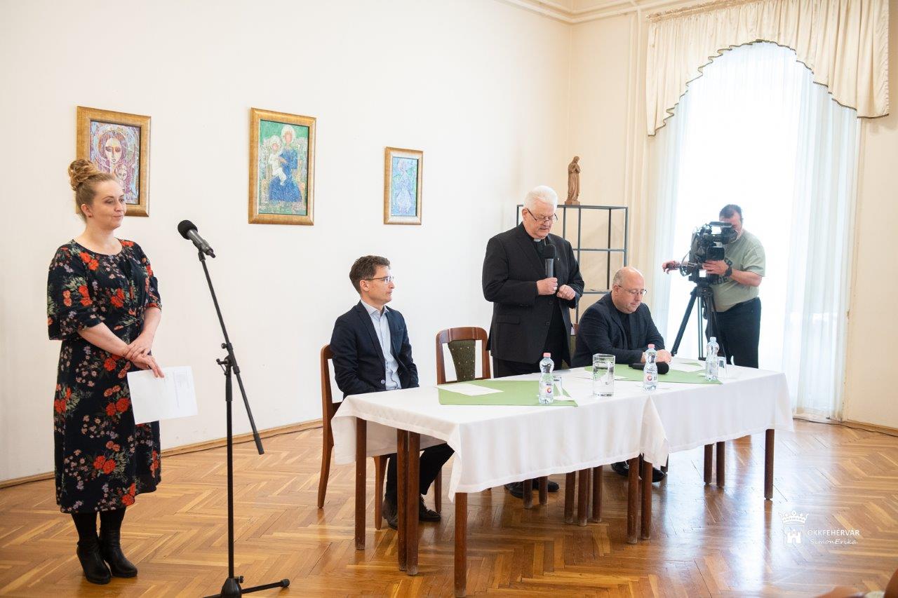 Újra lesz Fehérvári Versünnep - május 4-ig jelentkezhetnek a fiatalok