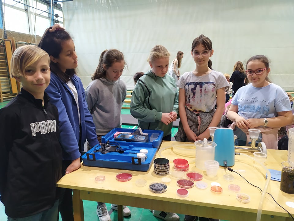 A Föld napja a Székesfehérvári István Király Általános Iskolában