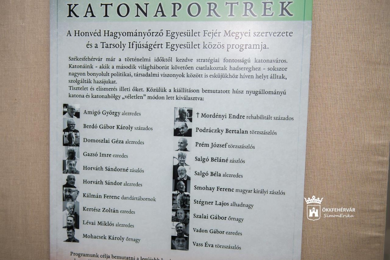 Katonaportrék - Gondolatok a könyvtárban a seregről, annak katonáiról