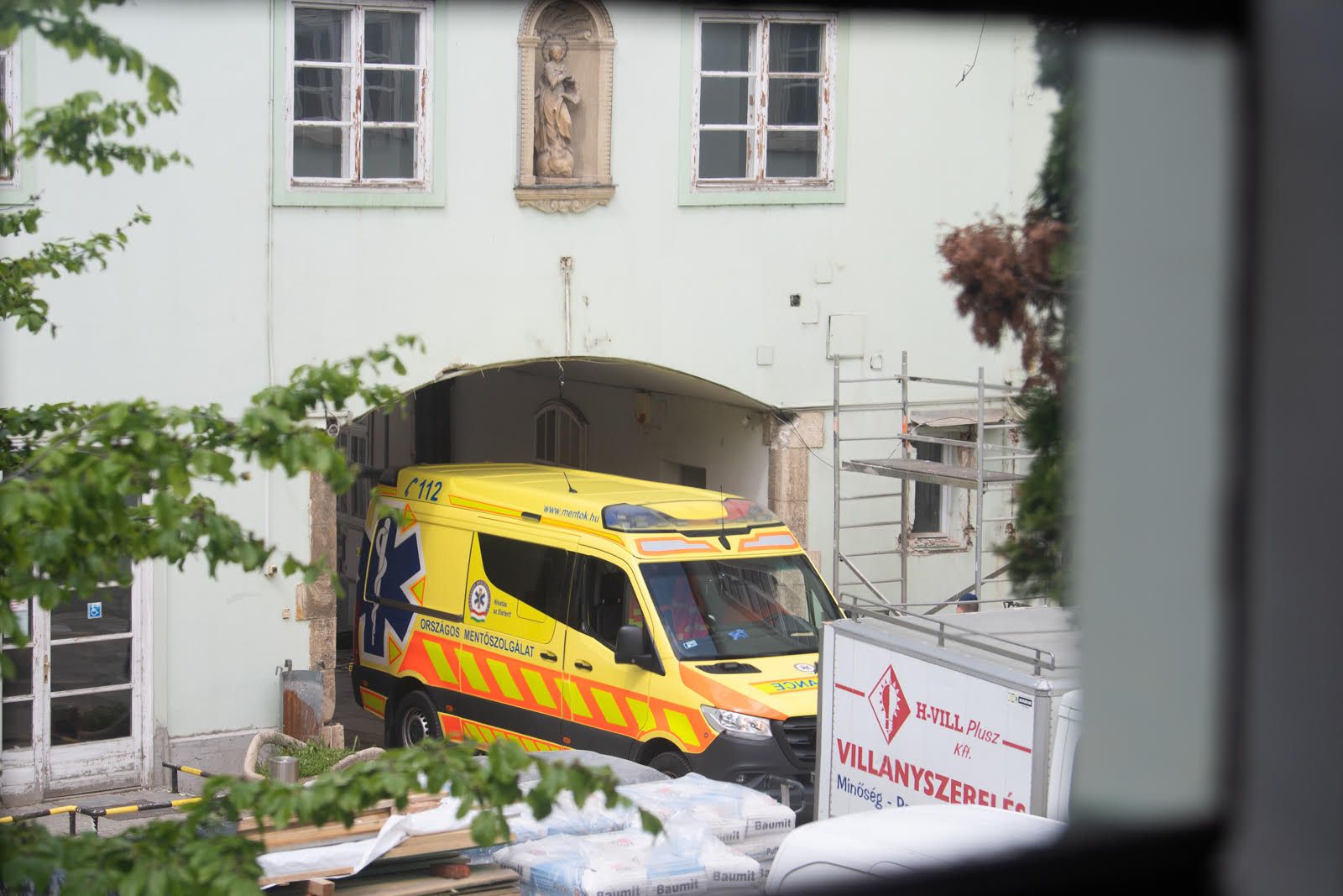 Baleset történt a felújítás során