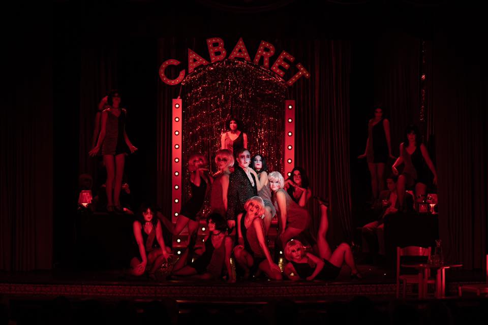 Bohém Színjátszók mutatják be a Cabaret musicalt a Fehérvári Civil Központban