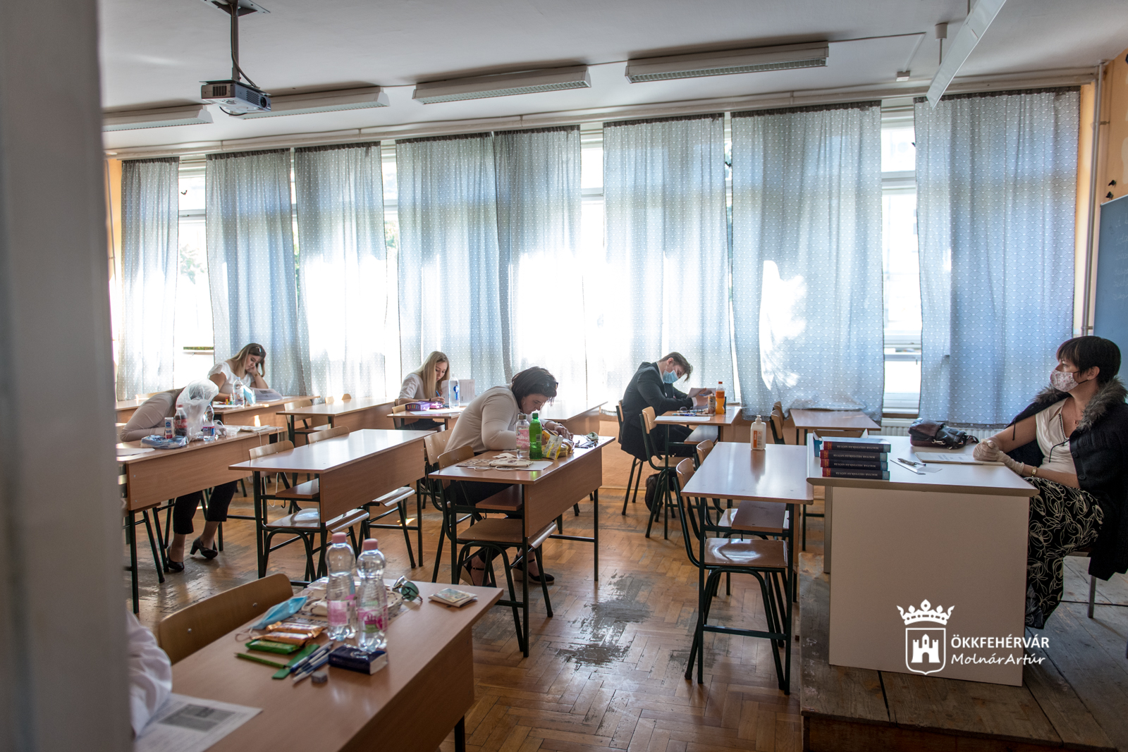 A magyar nyelv és irodalom írásbelikkel kezdődnek a vizsgák