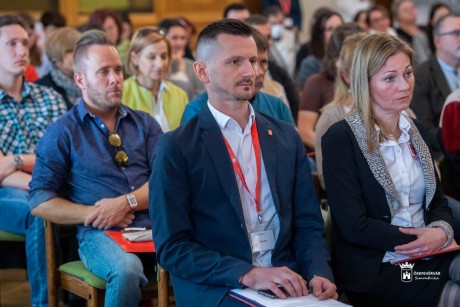 25 éves fennállását ünnepelte a RÉV Szenvedélybeteg-segítő Ambulancia