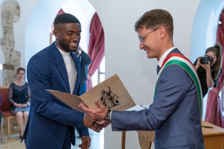 Immár magyar állampolgár Bamgboye Funsho Ibrahim - esküt tett a MOL Fehérvár FC játékosa