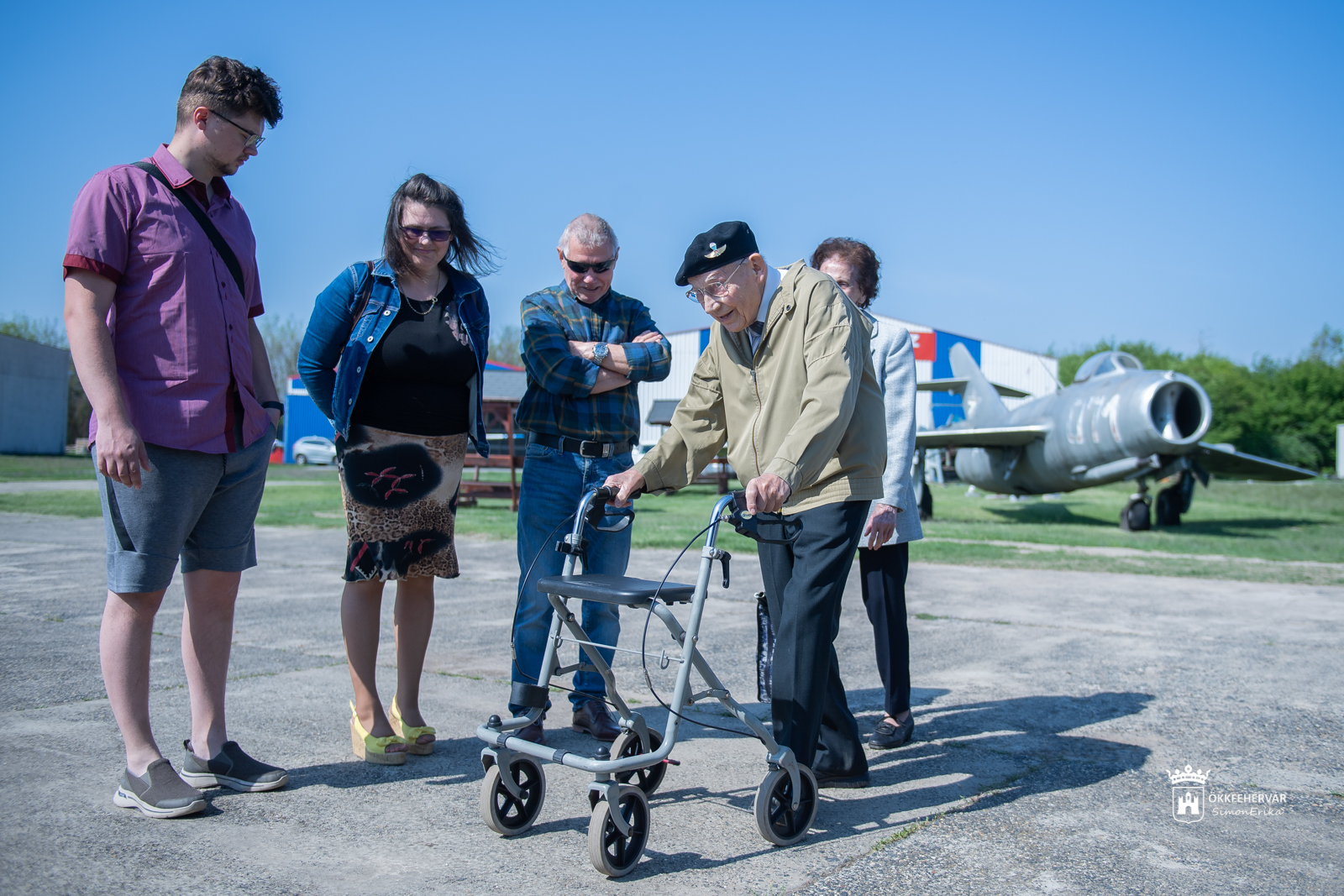 Hatvan éves rekordot ünnepeltek a Börgöndi repülőtéren