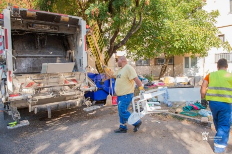 Társasházi lomtalanítás - a közös képviselő egyezteti majd az időpontot a Depóniával